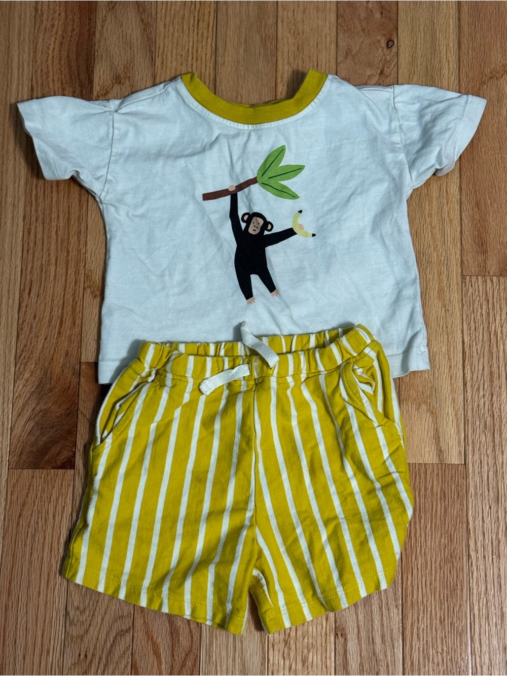 Hanna Andersson White Tee & Yellow Striped Shorts Pajama Set